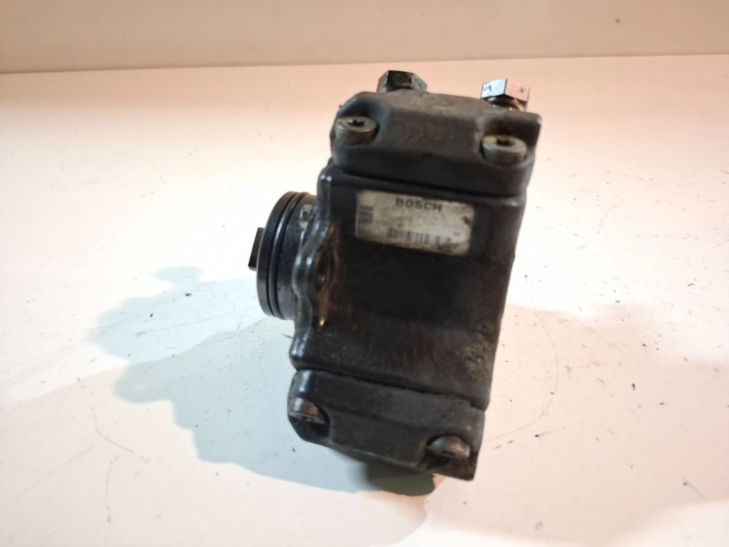 Recambio de rampa inyectora para opel corsa d z13dtj referencia OEM IAM   