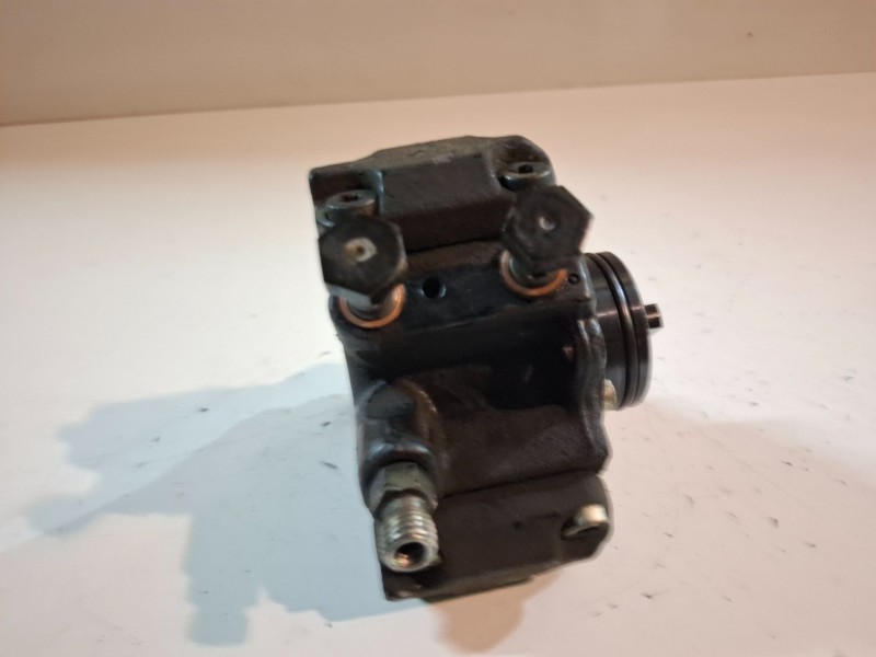Recambio de rampa inyectora para opel corsa d z13dtj referencia OEM IAM   