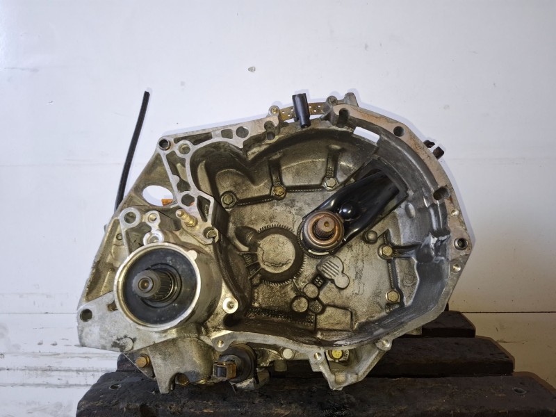 Recambio de caja cambios para volvo serie 440 b16f referencia OEM IAM M55373M  