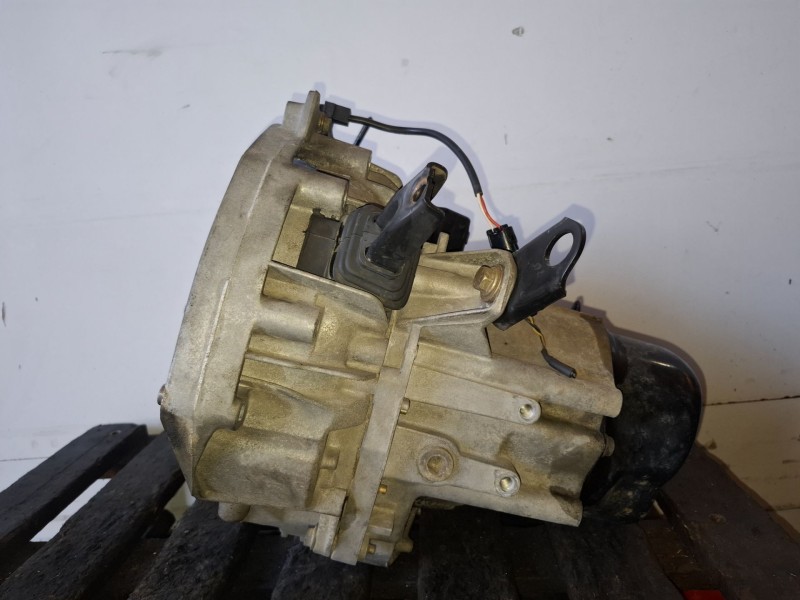 Recambio de caja cambios para volvo serie 440 b16f referencia OEM IAM M55373M  