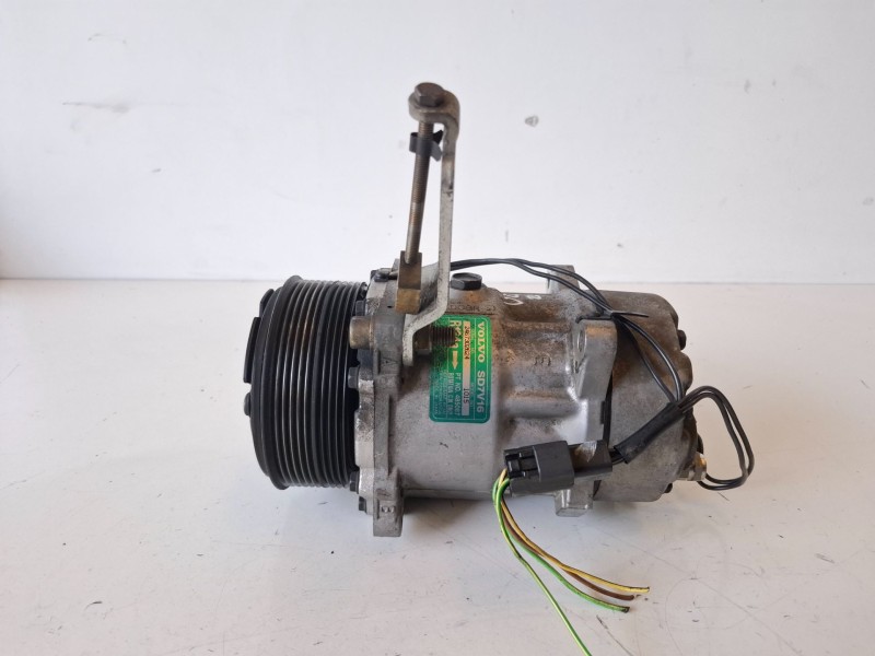 Recambio de compresor aire acondicionado para volvo serie 440 b16f referencia OEM IAM 1015  
