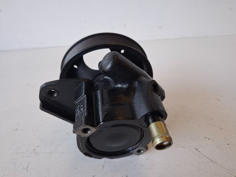 Recambio de bomba direccion para volvo serie 440 b16f referencia OEM IAM 26039584VA  