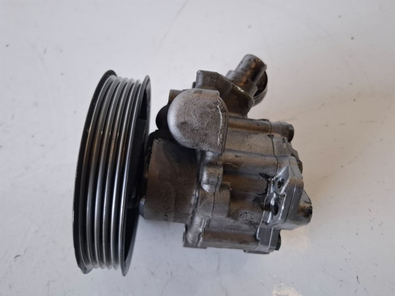 Recambio de bomba direccion para volkswagen passat variant (3b5) afn referencia OEM IAM 7690955102  