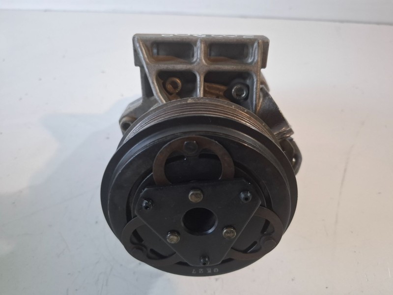 Recambio de compresor aire acondicionado para renault express k9k872 referencia OEM IAM 9260008942R  