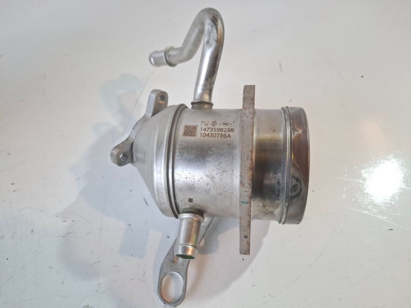 Recambio de enfriador egr para renault express k9k872 referencia OEM IAM 147359823R  