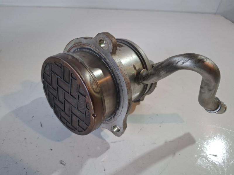 Recambio de enfriador egr para renault express k9k872 referencia OEM IAM 147359823R  