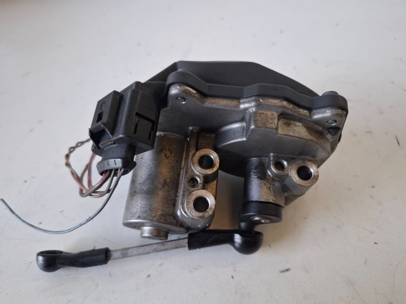 Recambio de caja mariposa para audi a5 sportback (8t) ccwa referencia OEM IAM 059129086L  