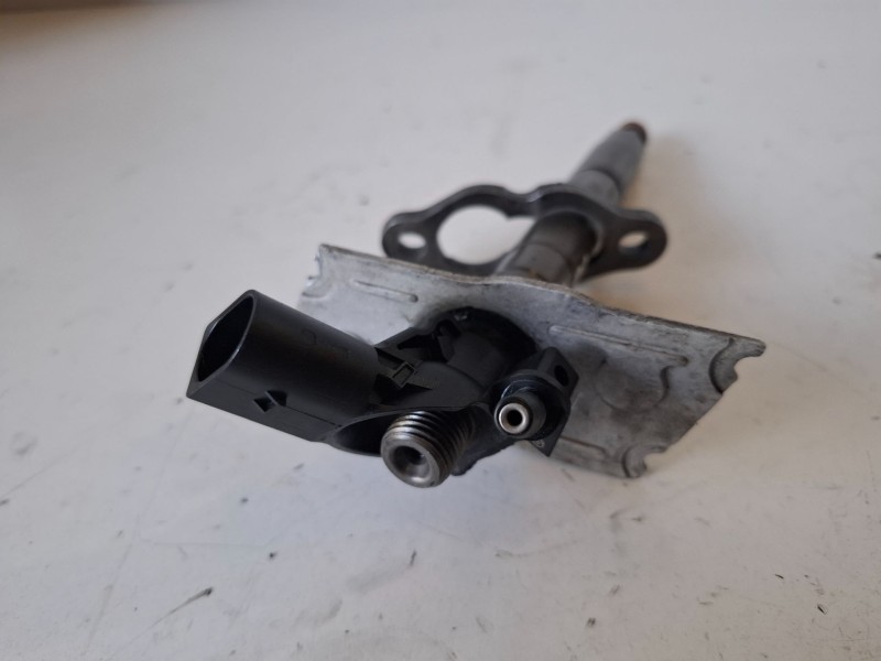 Recambio de inyector para audi a5 sportback (8t) ccwa referencia OEM IAM 0445115058  