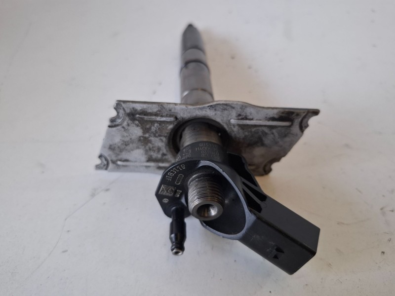 Recambio de inyector para audi a5 sportback (8t) ccwa referencia OEM IAM 0445115058  