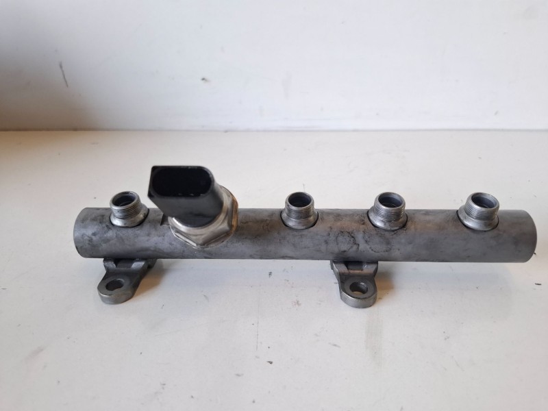 Recambio de rampa inyectora para audi a5 sportback (8t) ccwa referencia OEM IAM 059130089AJ  