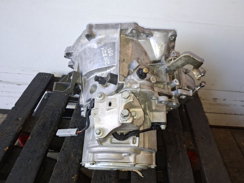 Recambio de caja cambios para peugeot 208 (p2) hne referencia OEM IAM 20V256  