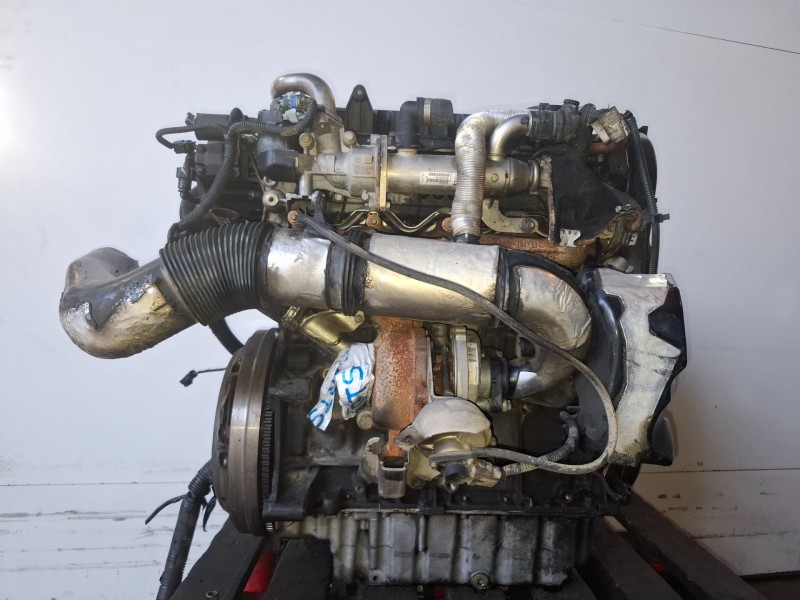 Recambio de motor completo para volvo s40 berlina d4204t referencia OEM IAM D4204T  