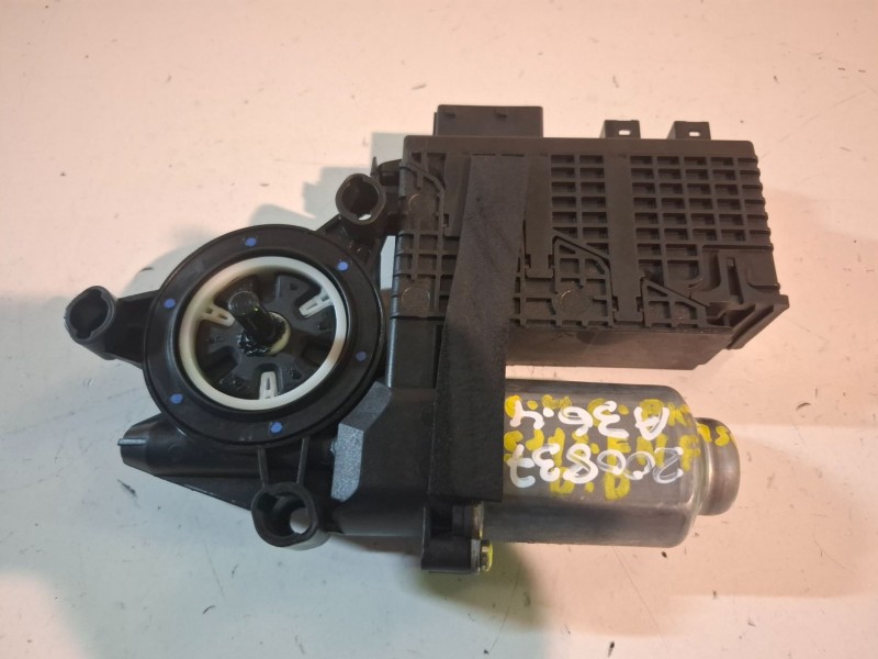 Recambio de motor elevalunas delantero derecho para citroen grand c4 picasso rhj referencia OEM IAM 9654087780  