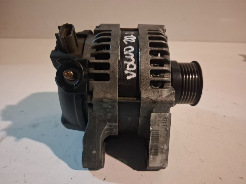 Recambio de alternador para volvo s40 berlina d4204t referencia OEM IAM   