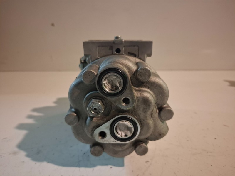 Recambio de compresor aire acondicionado para volvo s40 berlina d4204t referencia OEM IAM   