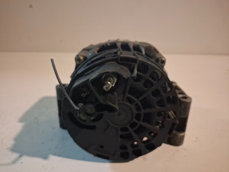 Recambio de alternador para fiat ii doblò (263) cargo 330a1000 referencia OEM IAM 52003517  