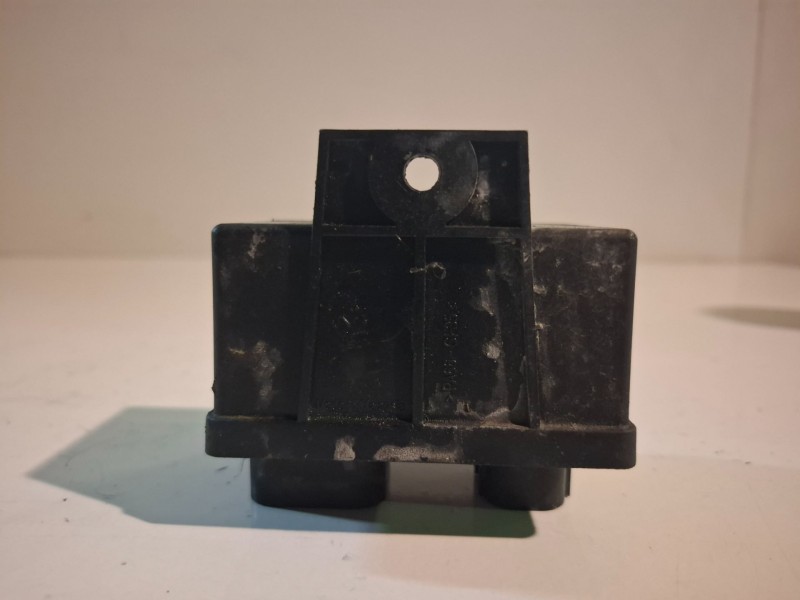Recambio de caja precalentamiento para fiat ii doblò (263) cargo 330a1000 referencia OEM IAM 55250747  