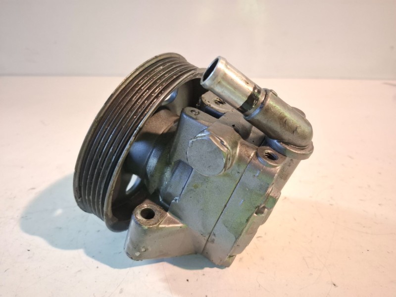 Recambio de bomba direccion para land rover freelander (lr2) 224dt referencia OEM IAM 24071804705  