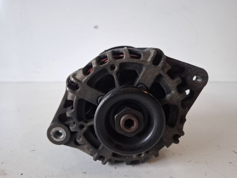Recambio de alternador para chevrolet kalos b12s1 referencia OEM IAM 2655866  