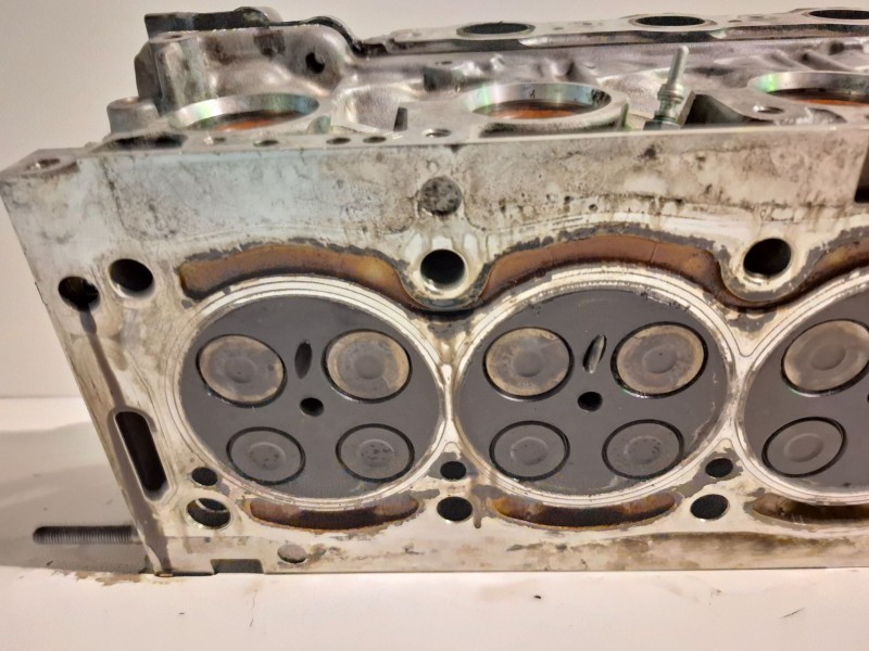 Recambio de culata para land rover freelander (lr2) 224dt referencia OEM IAM 9651569780  