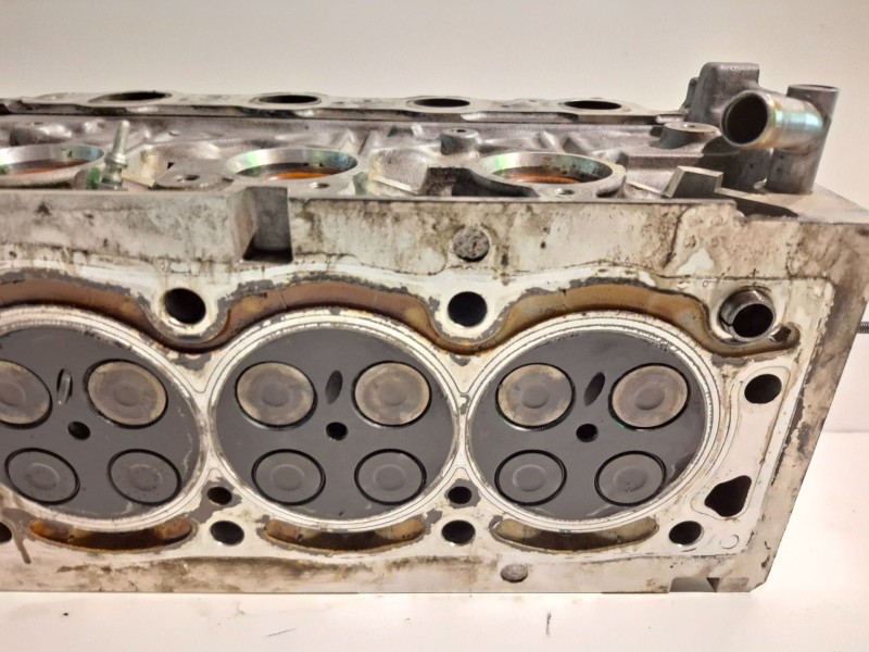 Recambio de culata para land rover freelander (lr2) 224dt referencia OEM IAM 9651569780  