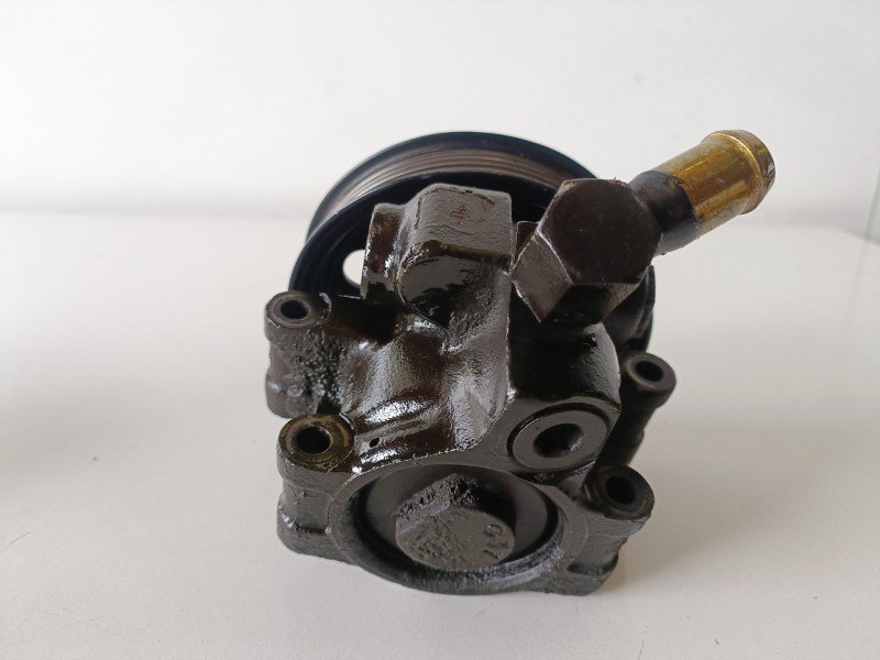 Recambio de bomba direccion para ford mondeo berlina (gd) rkf referencia OEM IAM 8KE0506  