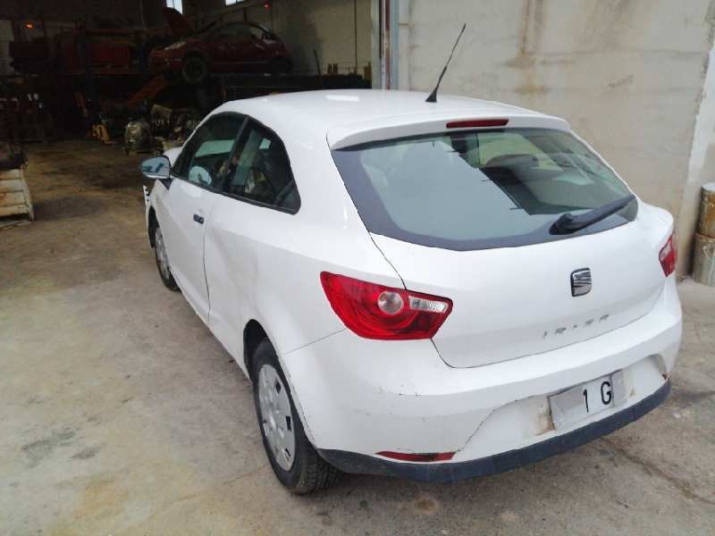 seat ibiza berlina (6j5) del año 2010