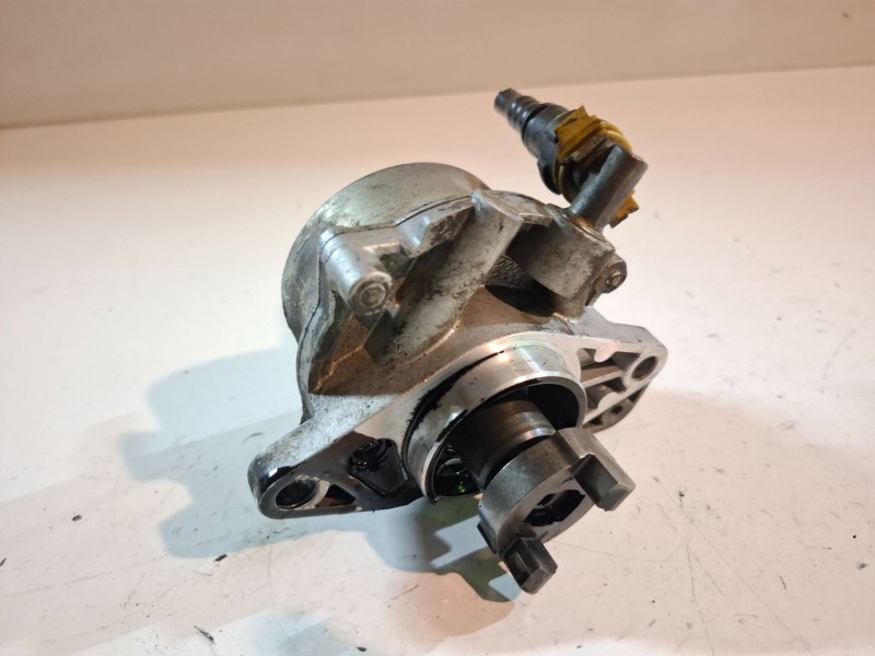 Recambio de depresor freno / bomba vacio para opel corsa d z13dtj referencia OEM IAM   