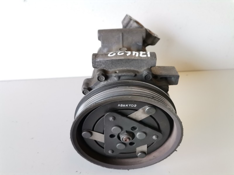 Recambio de compresor aire acondicionado para renault modus i k4j770 referencia OEM IAM 8200365787  