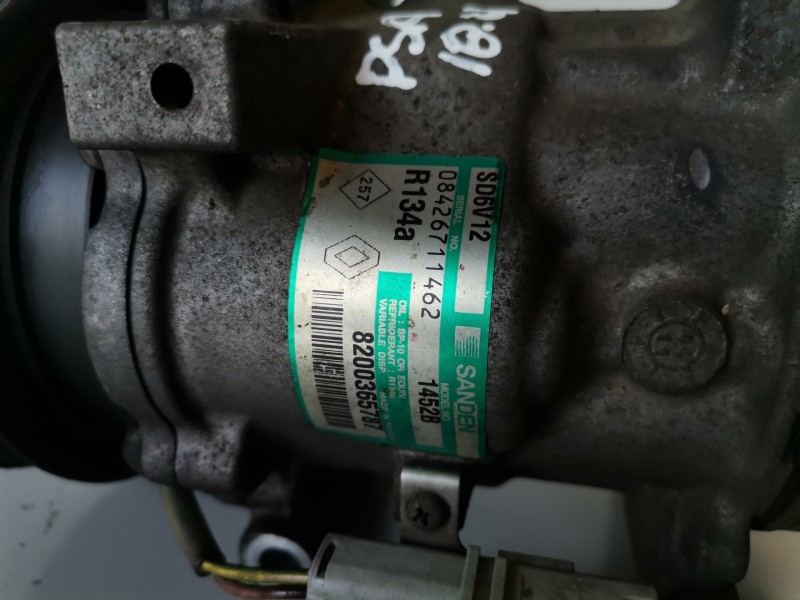 Recambio de compresor aire acondicionado para renault modus i k4j770 referencia OEM IAM 8200365787  