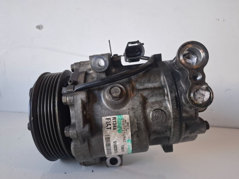 Recambio de compresor aire acondicionado para fiat iii fiorino (225) 199a2000 referencia OEM IAM 51803075  