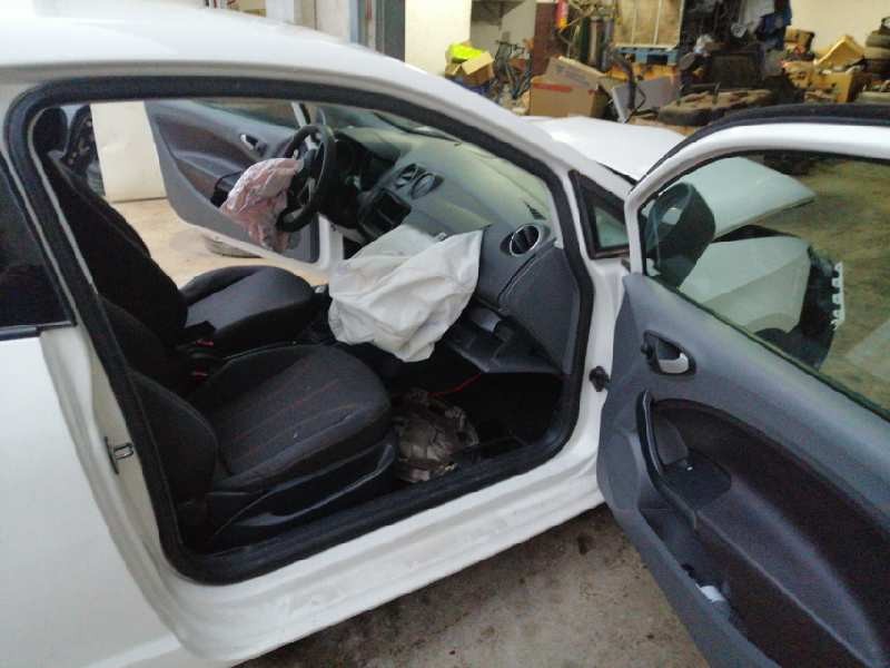 seat ibiza berlina (6j5) del año 2010