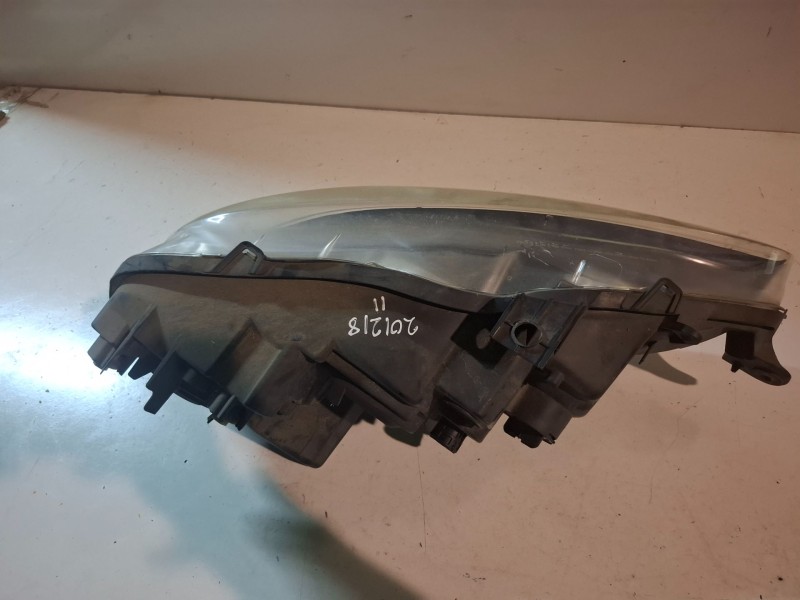 Recambio de faro izquierdo para alfa romeo 147 (190) ar37203 referencia OEM IAM P67760979E  