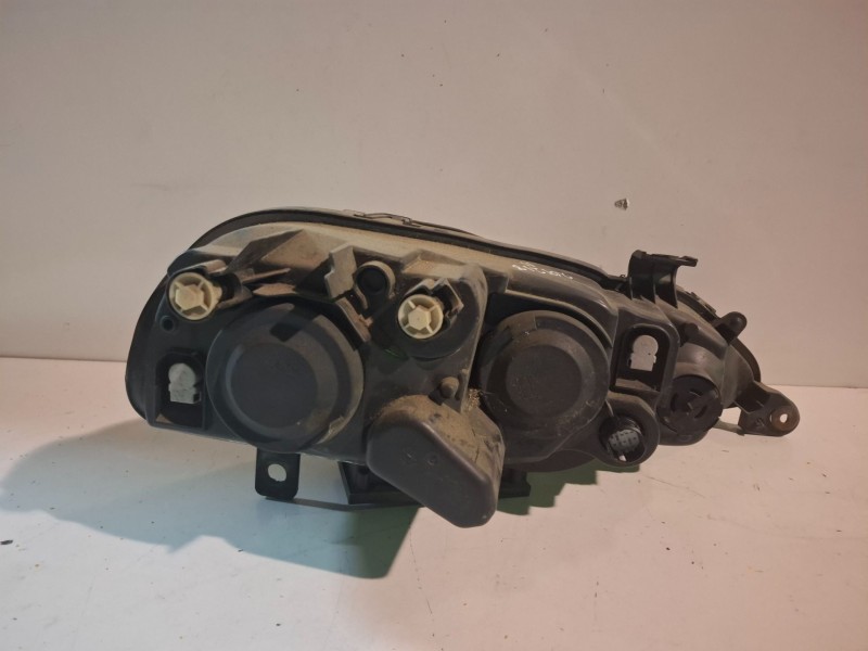 Recambio de faro izquierdo para alfa romeo 147 (190) ar37203 referencia OEM IAM P67760979E  