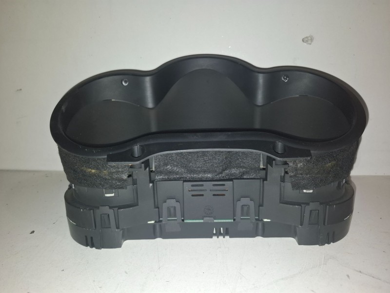 Recambio de cuadro instrumentos para alfa romeo 147 (190) ar37203 referencia OEM IAM 110080304100  