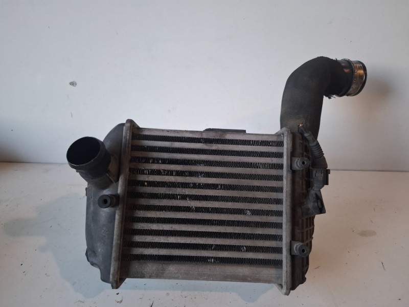 Recambio de intercooler para audi a4 avant (8e) bdg referencia OEM IAM   