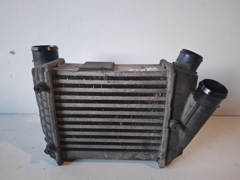 Recambio de intercooler para audi a4 avant (8e) bdg referencia OEM IAM   