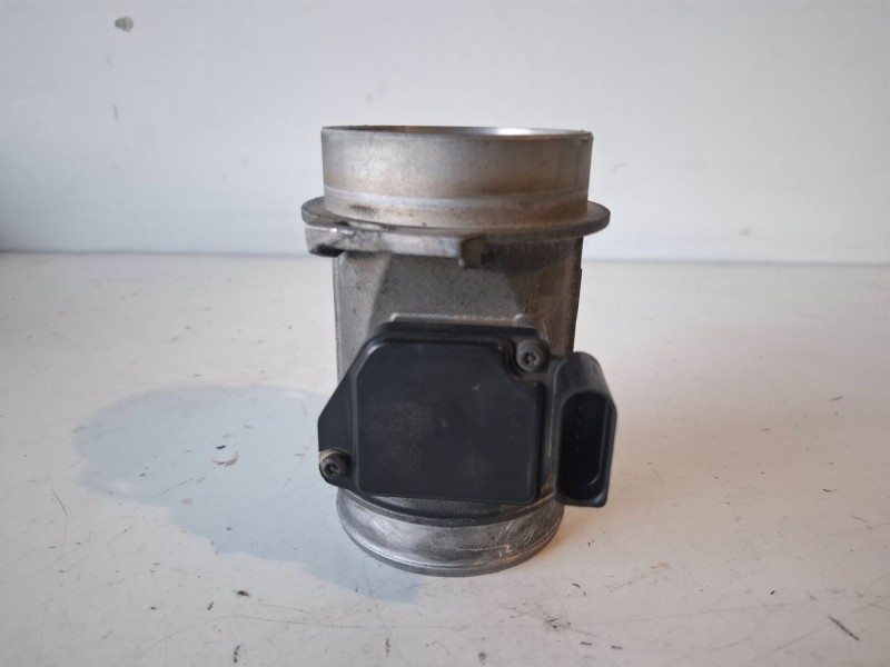 Recambio de caudalimetro para audi a4 avant (8e) bdg referencia OEM IAM 059906461G  