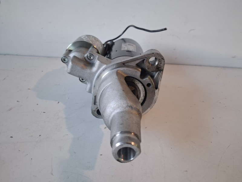 Recambio de motor arranque para audi a4 avant (8e) bdg referencia OEM IAM 111995  