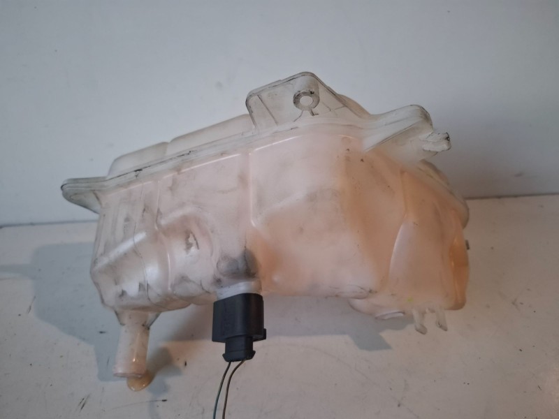 Recambio de deposito expansion para audi a4 avant (8e) bdg referencia OEM IAM 8E0121403C  