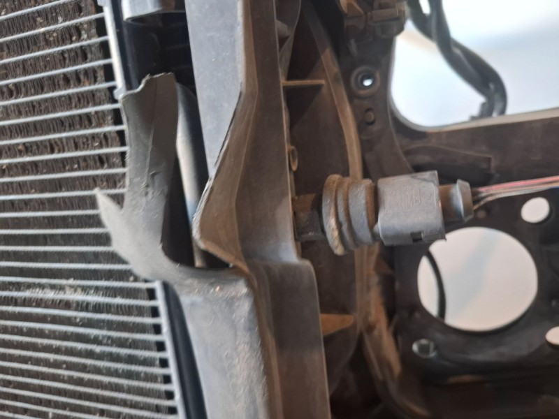 Recambio de radiador calefaccion / aire acondicionado para audi a4 avant (8e) bdg referencia OEM IAM   