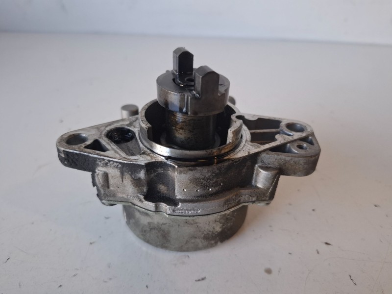 Recambio de depresor freno / bomba vacio para fiat iii fiorino (225) 199a2000 referencia OEM IAM 73501167  