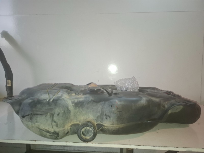 Recambio de deposito combustible para fiat scudo (272) furgón rh02 referencia OEM IAM 1440098480  