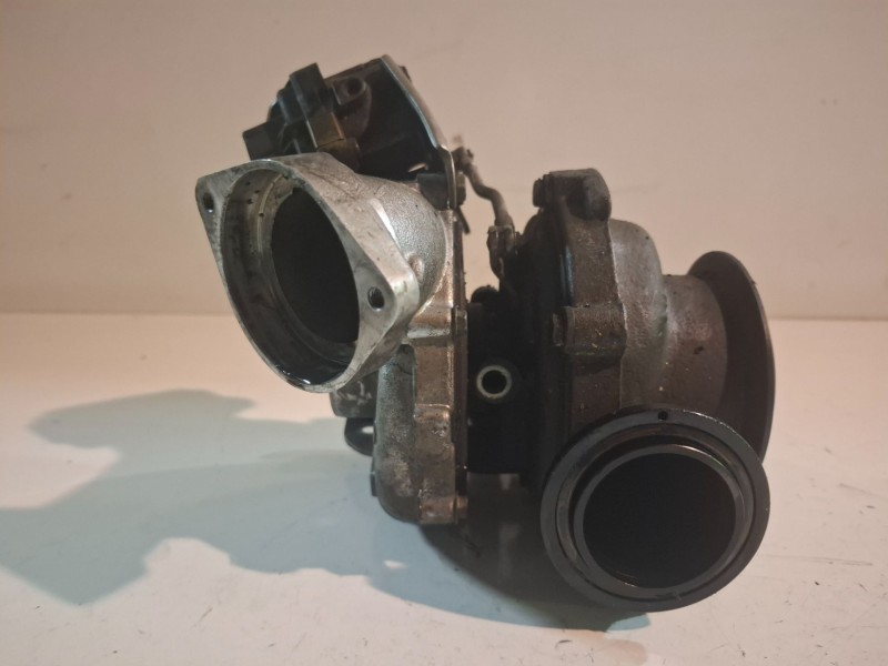 Recambio de turbocompresor para bmw serie 3 berlina (e90) 306d2 referencia OEM IAM 7796311H  
