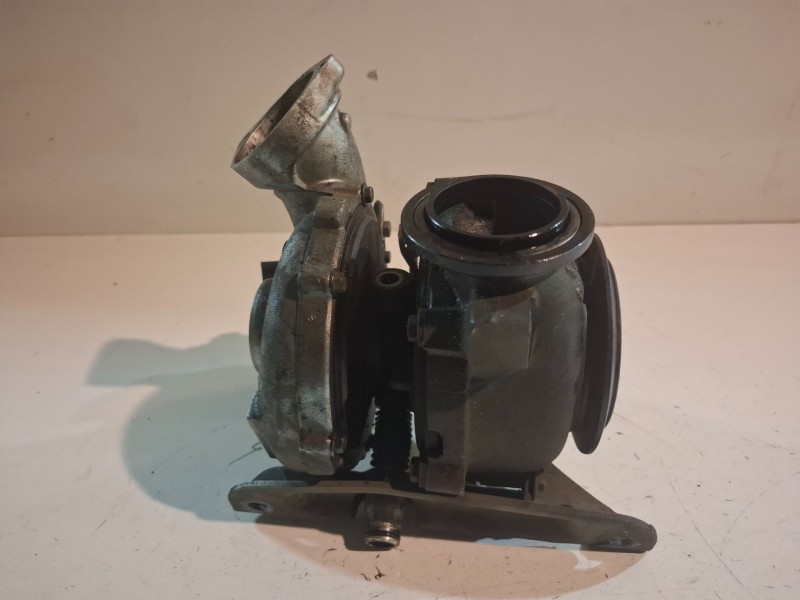 Recambio de turbocompresor para bmw serie 3 berlina (e90) 306d2 referencia OEM IAM 7796311H  