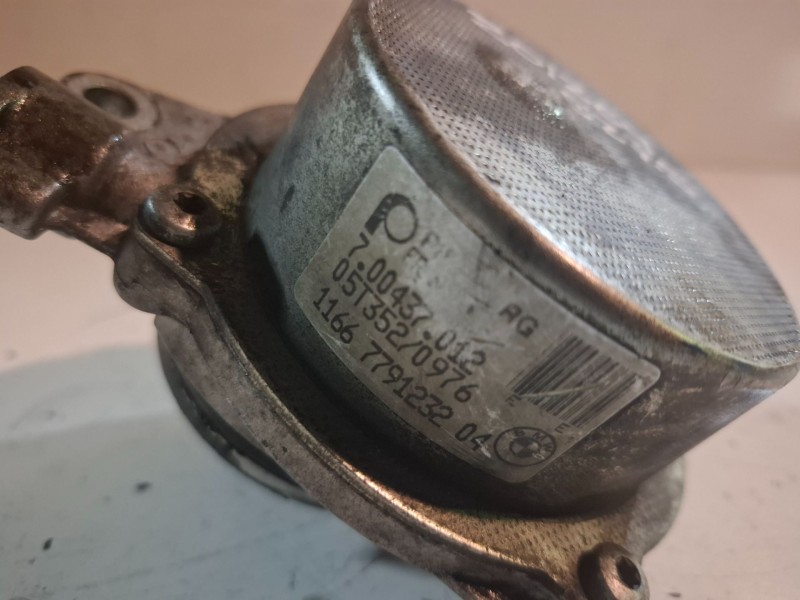 Recambio de depresor freno / bomba vacio para bmw serie 3 berlina (e90) 306d2 referencia OEM IAM 700437012  