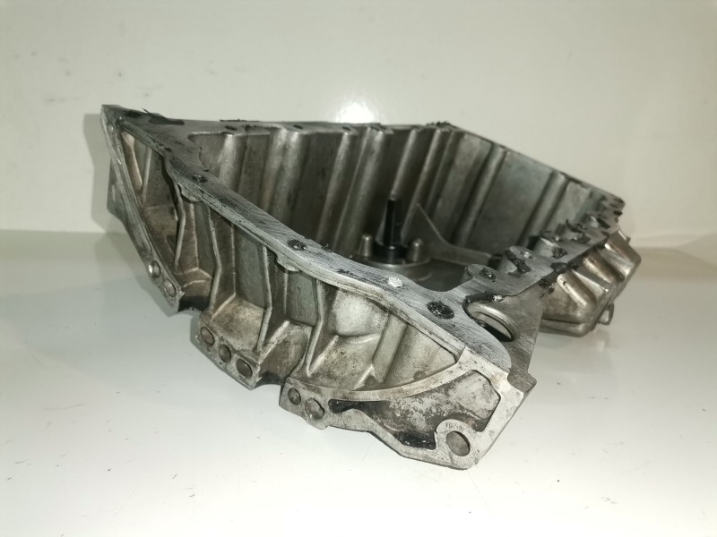 Recambio de carter para audi a4 avant (8e) bpw referencia OEM IAM 03G103603J  