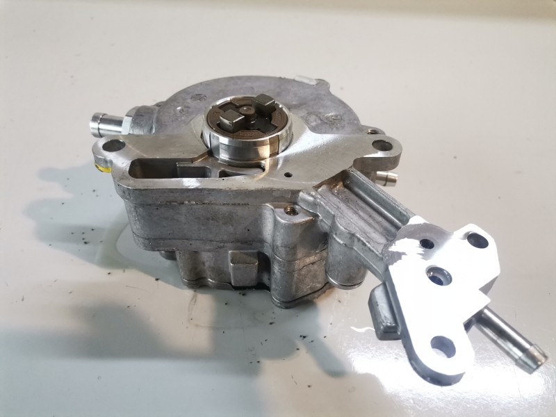 Recambio de depresor freno / bomba vacio para audi a4 avant (8e) bpw referencia OEM IAM   