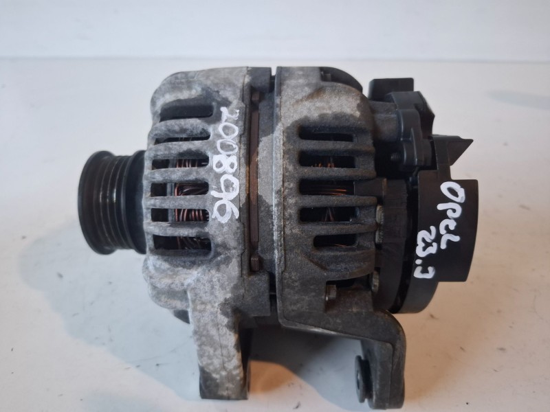 Recambio de alternador para opel astra h berlina z16xe1 referencia OEM IAM 0124325163  