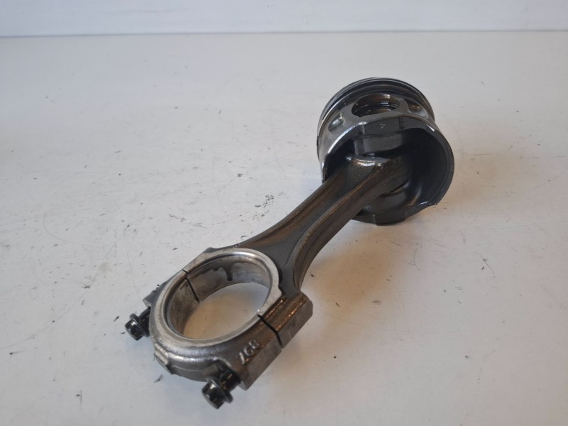 Recambio de piston para land rover freelander (lr2) 224dt referencia OEM IAM 9688245380  